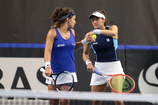 2021.04.17 Bytom Tenis Puchar Billie Jean King Mecz: Magdalena Frech, Katarzyna Kawa - Carolina Meligeni, Luisa Stefani Polska - Brazylia N z Luisa Stefani Carolina Meligeni Foto Tomasz Kudala PressFocus 2021.04.17 Bytom Tennis Billie Jean King Cup 2021 Play-Offs Poland - Brazil Polska - Brazylia Luisa Stefani Carolina Meligeni Credit: Tomasz Kudala PressFocus NEWSPIX.PL --- Newspix.pl  tomkud160421a-34