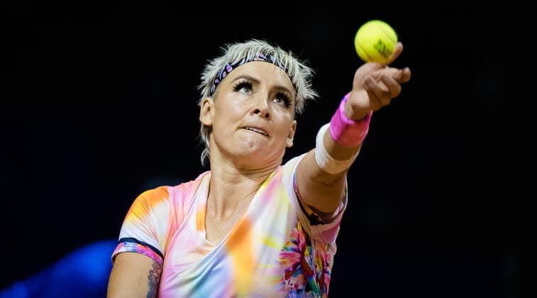 April 17, 2021, STUTTGART, GERMANY: Bethanie Mattek-Sands of the United States in action during the first qualifications round at the 2021 Porsche Tennis Grand Prix WTA, Tennis Damen 500 tournament against Varvara Gracheva of Russia STUTTGART GERMANY - ZUMAa181 20210417_zaa_a181_100 Copyright: xRobxPrangex
