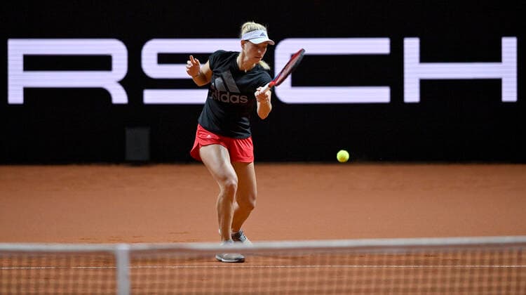 Angelique KERBER GER Training Action Tennis Women Porsche Cup Porsche Tennis Grand Prix GP Stuttgart 2021 Porsche Arena 18 04 2021 Porsche Tennis Grand Prix Stuttgart 2021