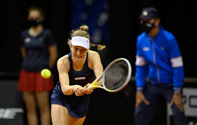 Julia Middendorf GER Action Qualification Round 2 Tennis Women Porsche Cup Porsche Tennis Grand Prix GP Stuttgart 2021 Porsche Arena 18 04 2021 Porsche Tennis Grand Prix Stuttgart 2021