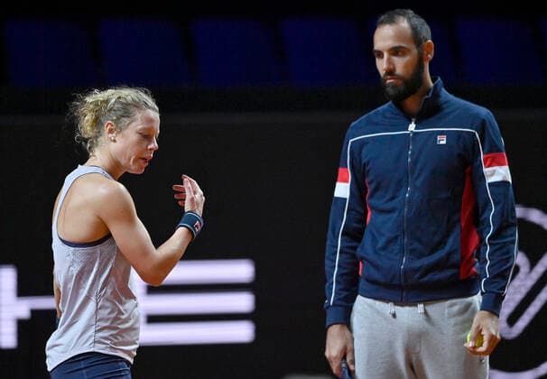 Laura SIEGEMUND GER during training with coach Antonio Zucca right gestures qualification round 2 Tennis Women Porsche Cup Porsche Tennis Grand Prix GP Stuttgart 2021 Porsche Arena 18 04 2021 Porsche Tennis Grand Prix Stuttgart 2021