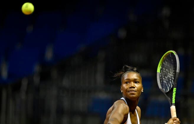 Noma NOHA AKUGUE GER Action Qualification Round 2 Tennis Women Porsche Cup Porsche Tennis Grand Prix GP Stuttgart 2021 Porsche Arena 18 04 2021 Porsche Tennis Grand Prix Stuttgart 2021