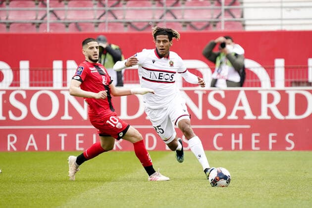 10 YASSINE BENZIA (DIJ) - 25 JEAN CLAIR TODIBO (NICE) FOOTBALL : Dijon vs Nice - Ligue 1 Uber Eats - 18 04 2021 FEP Panoramic 