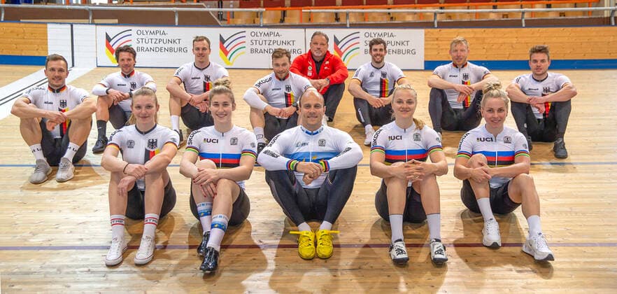 Frankfurt Oder , 13 04 2021 Oderlandhalle Track cycling Olympic qualification and comparison with the cycling races of the Netherlands and France in the picture the track cycling national team, from l n r back row from l n r Marc Jurcyk, Eric Engler, Nil Schröter,Stefan Bötticherr, Timo Bichler, Joachim Eilers, Maximilian Dörrnbach front row from l n r Alessia Pöbster, Pauline Grabosch, Maximilian Levy, Lea Sophie Friedrich and Emma Hinze