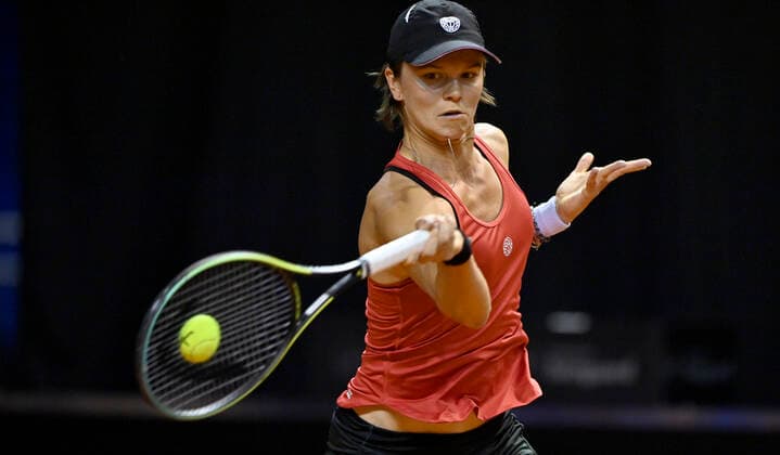 Katharina Gerlach GER Action Qualification Round 2 Tennis Women Porsche Cup Porsche Tennis Grand Prix GP Stuttgart 2021 Porsche Arena 18 04 2021 Porsche Tennis Grand Prix Stuttgart 2021