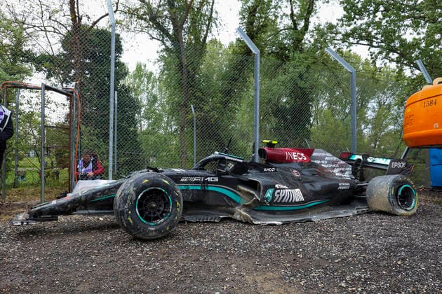 Car of 77 Valtteri Bottas FIN, Mercedes AMG Petronas F1 Team after crash, F1 Grand Prix of Emilia Romagna at Autodromo Enzo e Dino Ferrari on April 18, 2021 in Imola, Italy Photo by HOCH ZWEI Imola Italy
