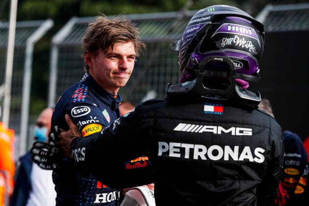 33 Max Verstappen NED, Red Bull Racing , 44 Lewis Hamilton GBR, Mercedes AMG Petronas F1 Team , F1 Grand Prix of Emilia Romagna at Autodromo Enzo e Dino Ferrari on April 18, 2021 in Imola, Italy Photo by HOCH ZWEI Imola Italy