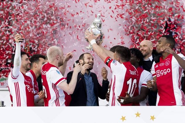 Bilder des Jahres 2021, Sport 04 April Sport Themen der Woche KW15 Sport Bilder des Tages ROTTERDAM, 18-04-2021, Stadium de Kuip, Dutch football, season 2020 2021, Cupfinal for the KNVB-beker between Ajax and Vitesse., Ajax celebrating the cup victory , Ajax player Daley Blind Ajax - Vitesse (cupfinal)  x11490081x Copyright: