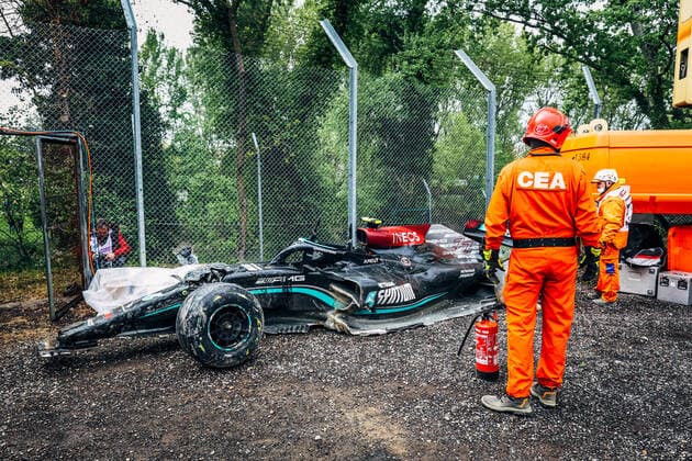 77 BOTTAS Valtteri (fin), Mercedes AMG F1 GP W12 E Performance, crash, accident, during the Formula 1 Pirelli Gran Premio Del Made In Italy E Dell emilia Romagna 2021 from April 16 to 18, 2021 on the Autodromo Internazionale Enzo e Dino Ferrari, in Imola, Italy - Photo Antonin Vincent DPPI F1 - EMILIA ROMAGNA GRAND PRIX 2021 - RACE ANTONINVINCENT DPPI  00121004_AV6_6316