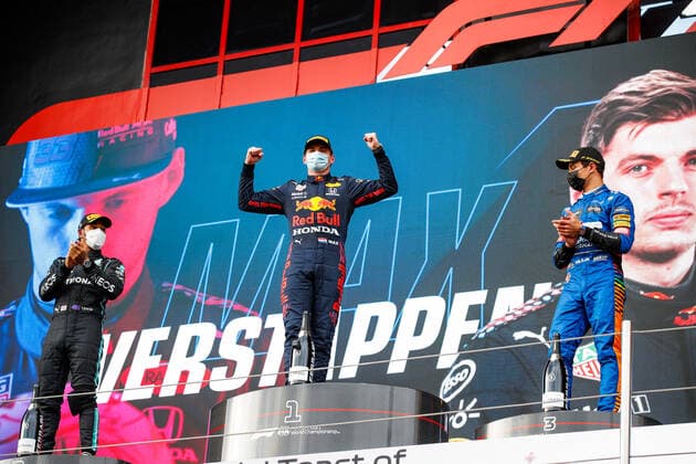 Podium: VERSTAPPEN Max (ned), Red Bull Racing Honda RB16B, HAMILTON Lewis (gbr), Mercedes AMG F1 GP W12 E Performance, NORRIS Lando (gbr), McLaren MCL35M, portrait during the Formula 1 Pirelli Gran Premio Del Made In Italy E Dell Emilia Romagna 2021 from April 16 to 18, 2021 on the Autodromo Internazionale Enzo e Dino Ferrari, in Imola, Italy - FORMULE 1 : Grand prix Emilie Romagne - Imola - Course - 18 04 2021 DPPI Panoramic 