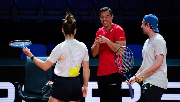 Mandatory Credit: Photo by Rob Prange Shutterstock (11864525aa) Sascha Bajin during practice ahead of the 2021 Porsche Tennis Grand Prix WTA, Tennis Damen 500 tournament Porsche Tennis Grand Prix, Tennis, Stuttgart, Germany - 19 Apr 2021 Porsche Tennis Grand Prix, Tennis, Stuttgart, Germany - 19 Apr 2021  Copyright: xRobxPrange Shutterstockx 11864525aa