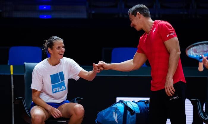 Mandatory Credit: Photo by Rob Prange Shutterstock (11864525ab) Karolina Pliskova of the Czech Republic with coach Sascha Bajin during practice ahead of the 2021 Porsche Tennis Grand Prix WTA, Tennis Damen 500 tournament Porsche Tennis Grand Prix, Tennis, Stuttgart, Germany - 19 Apr 2021 Porsche Tennis Grand Prix, Tennis, Stuttgart, Germany - 19 Apr 2021  Copyright: xRobxPrange Shutterstockx 11864525ab