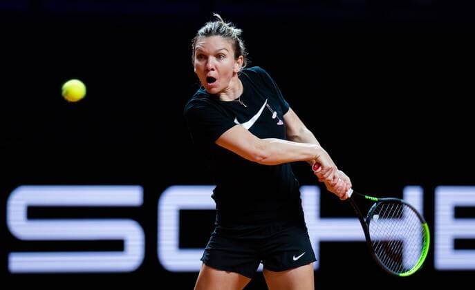 Mandatory Credit: Photo by Rob Prange Shutterstock (11864525ai) Simona Halep of Romania during practice ahead of the 2021 Porsche Tennis Grand Prix WTA, Tennis Damen 500 tournament Porsche Tennis Grand Prix, Tennis, Stuttgart, Germany - 19 Apr 2021 Porsche Tennis Grand Prix, Tennis, Stuttgart, Germany - 19 Apr 2021  Copyright: xRobxPrange Shutterstockx 11864525ai