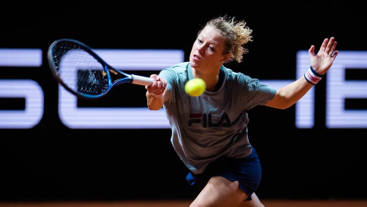 April 19, 2021, Stuttgart, Germany: LAURA SIEGEMUND of Germany during practice ahead of the 2021 Porsche Tennis Grand Prix WTA, Tennis Damen 500 tournament in Stuttgart, Germany. STUTTGART GERMANY - ZUMAa181 20210419_zaa_a181_005 Copyright: xRobxPrangex