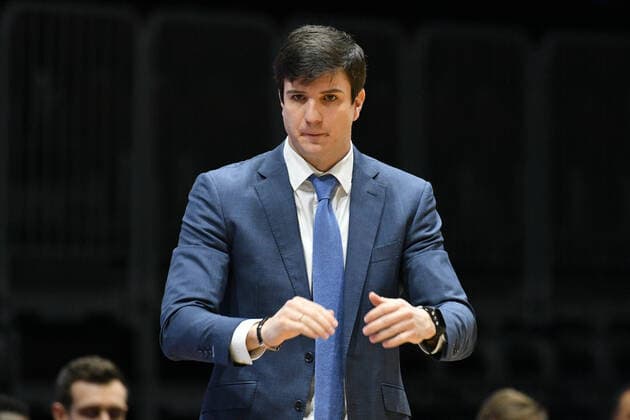 Pedro Calles Trainer, Head Coach, Hamburg Towers , Niners Chemnitz vs Hamburg Towers, 19 04 2021, easycredit Basketball Bundesliga, GER, Season 2020 21 Niners Chemnitz vs Hamburg Towers, 19 04 2021, easycredit Basketball Bundesliga, GER, Season 2020 21 Chemnitz Copyright: xBertxHarzer xEibner-xPressefotox