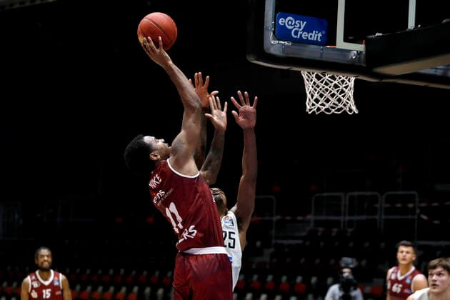 19 04 2021, easyCredit Basketball Bundesliga, BBL, 2020 2021 season, men, Chemnitz Niners Hamburg Towers Isiaha Mike, Niners Chemnitz Chemnitz Fair Chemnitz Saxony Germany