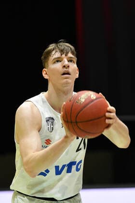 Justus Hollatz Hamburg Towers , Niners Chemnitz vs Hamburg Towers, 19 04 2021, easycredit Basketball Bundesliga, GER, season 2020 21 Niners Chemnitz vs Hamburg Towers, 19 04 2021, easycredit Basketball Bundesliga, GER, season 2020 21 Chemnitz Copyright: xBertxHarzer xEibner-xPressefotox