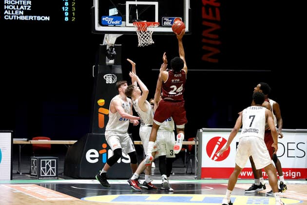19 04 2021, easyCredit Basketball Bundesliga, BBL, season 2020 2021, men, Chemnitz Niners Hamburg Towers George King, Niners Chemnitz Chemnitz Fair Chemnitz Saxony Germany