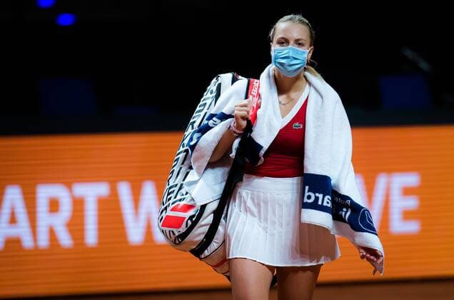 Mandatory Credit: Photo by Rob Prange Shutterstock (11864527an) Anett Kontaveit of Estonia in action during her first-round match at the 2021 Porsche Tennis Grand Prix WTA, Tennis Damen 500 tournament Porsche Tennis Grand Prix, Tennis, Stuttgart, Germany - 20 Apr 2021 Porsche Tennis Grand Prix, Tennis, Stuttgart, Germany - 20 Apr 2021  Copyright: xRobxPrange Shutterstockx 11864527an