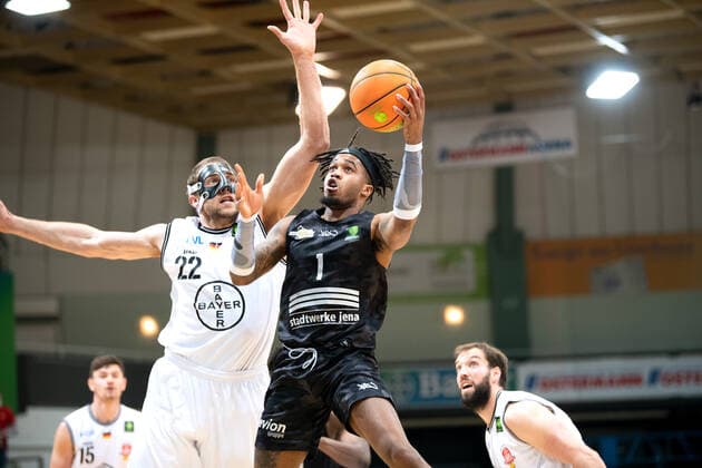 BARMER 2 Basketball Bundesliga ProA Playoff Matchday 2 Season 2020 2021 on 20 4 2021 Bayer Giants Leverkusen vs Science City Jena v re Kasey Hill Jena vs Dennis Heinzmann Leverkusen Ostermann Arena