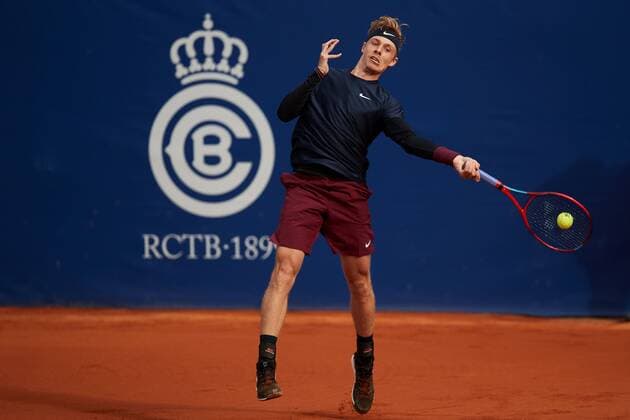 Canadian tennis player Denis Shapovalov in action against French Jeremy Chardy during the Barcelona Open Banc Sabadell - Conde de Godo tournament second round game in Barcelona, Catalonia, Spain, 20 April 2021. Barcelona Open Banc Sabadell - Conde de Godo !ACHTUNG: NUR REDAKTIONELLE NUTZUNG!  Copyright: xAlejandroxGarcíax GRAF8803 20210420-637545443374278306