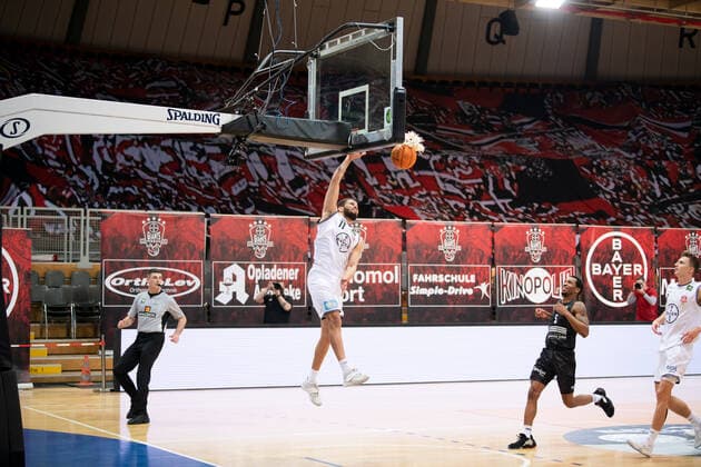 BARMER 2 Basketball Bundesliga ProA Playoff Matchday 2 Season 2020 2021 on 20 4 2021 Bayer Giants Leverkusen vs Science City Jena center Sheldon Eberhardt Leverkusen with the dunk Ostermann Arena