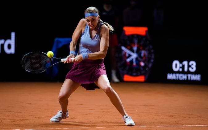 Mandatory Credit: Photo by Rob Prange Shutterstock (11864527cj) Petra Kvitova of the Czech Republic in action during the first-round at the 2021 Porsche Tennis Grand Prix WTA, Tennis Damen 500 tournament Porsche Tennis Grand Prix, Tennis, Stuttgart, Germany - 20 Apr 2021 Porsche Tennis Grand Prix, Tennis, Stuttgart, Germany - 20 Apr 2021  Copyright: xRobxPrange Shutterstockx 11864527cj