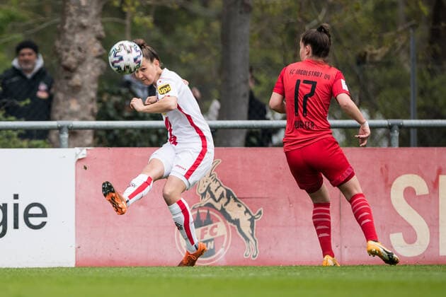 2 Women Football Bundesliga, 1 FC Koeln FC Ingolstadt 21 04 2021 Sabrina Horvat 3, 1 FC Koeln , Selina Walter 17, FC Ingolstadt 2 Women Football Bundesliga, 1 FC Koeln FC Ingolstadt, Koeln, Geissbockheim DFL REGULATIONS PROHIBIT ANY USE OF PHOTOGRAPHS AS IMAGE SEQUENCES AND OR QUASI VIDEO Copyright: xBEAUTIFULxSPORTS Wunderlx