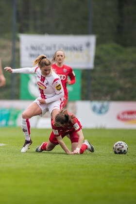 2 Women Football Bundesliga, 1 FC Koeln FC Ingolstadt 21 04 2021 Rachel Rinast 31, 1 FC Koeln , Stefanie Reischmann 21, FC Ingolstadt 2 Women Football Bundesliga, 1 FC Koeln FC Ingolstadt, Koeln, Geissbockheim DFL REGULATIONS PROHIBIT ANY USE OF PHOTOGRAPHS AS IMAGE SEQUENCES AND OR QUASI VIDEO Copyright: xBEAUTIFULxSPORTS Wunderlx