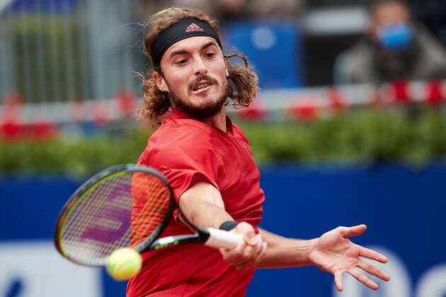 Greek tennis player Stefanos Tsitsipas in action against Spanish Jaume Munar during the Barcelona Open Banc Sabadell - Conde de Godo tournament round of 32 game in Barcelona, Catalonia, Spain, 21 April 2021. Barcelona Open Banc Sabadell - Conde de Godo !ACHTUNG: NUR REDAKTIONELLE NUTZUNG!  Copyright: xAlejandroxGarcíax GRAFCAT1759 20210421-637546187020108479