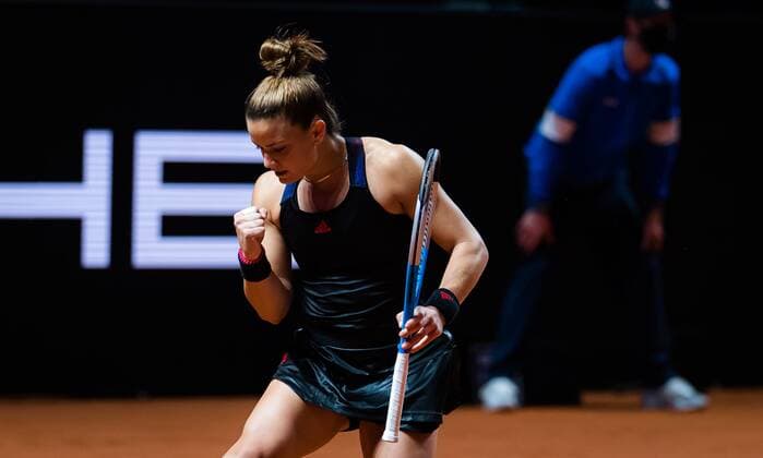 Mandatory Credit: Photo by Rob Prange Shutterstock (11864528es) Maria Sakkari of Greece in action during her second-round match at the 2021 Porsche Tennis Grand Prix WTA, Tennis Damen 500 tournament Porsche Tennis Grand Prix, Tennis, Stuttgart, Germany - 21 Apr 2021 Porsche Tennis Grand Prix, Tennis, Stuttgart, Germany - 21 Apr 2021  Copyright: xRobxPrange Shutterstockx 11864528es