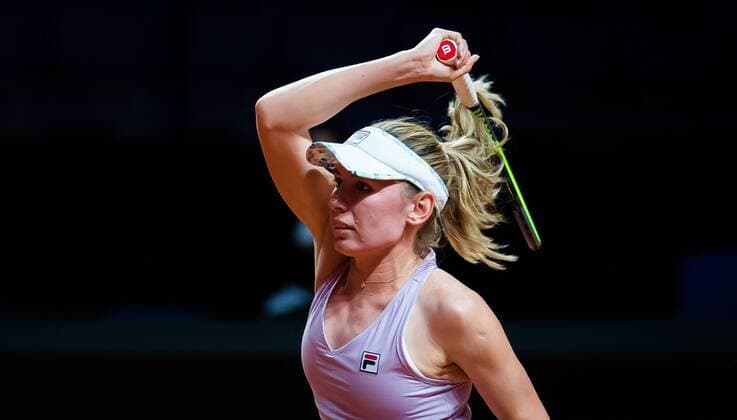 Mandatory Credit: Photo by Rob Prange Shutterstock (11864529eg) Ekaterina Alexandrova of Russia in action during her second-round match at the 2021 Porsche Tennis Grand Prix WTA, Tennis Damen 500 tournament Porsche Tennis Grand Prix, Tennis, Stuttgart, Germany - 22 Apr 2021 Porsche Tennis Grand Prix, Tennis, Stuttgart, Germany - 22 Apr 2021  Copyright: xRobxPrange Shutterstockx 11864529eg