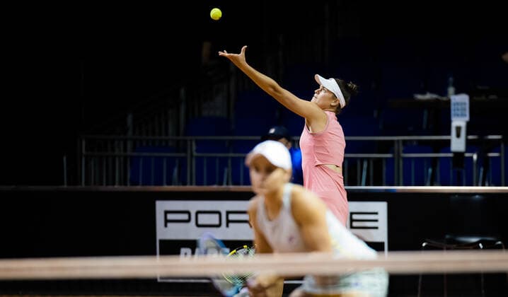 April 22, 2021, STUTTGART, GERMANY: Ashleigh Barty of Australia & Jennifer Brady of the United States playing doubles at the 2021 Porsche Tennis Grand Prix WTA, Tennis Damen 500 tournament STUTTGART GERMANY - ZUMAa181 20210422_zaa_a181_281 Copyright: xRobxPrangex