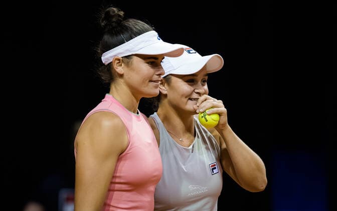 April 22, 2021, STUTTGART, GERMANY: Ashleigh Barty of Australia & Jennifer Brady of the United States playing doubles at the 2021 Porsche Tennis Grand Prix WTA, Tennis Damen 500 tournament STUTTGART GERMANY - ZUMAa181 20210422_zaa_a181_284 Copyright: xRobxPrangex