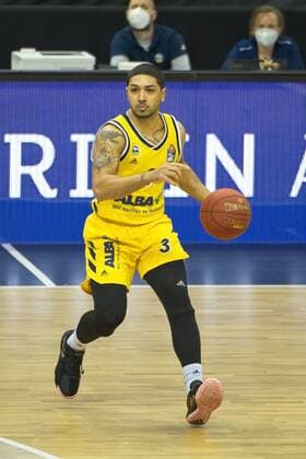 Peyton Siva Alba 3, 22 04 2021, BBL, Alba Berlin vs Basketball Loewen Braunschweig, at Mercedes Benz Arena, GER, Berlin, 22 04 2021, BBL, Alba vs Basketball Loewen Braunschweig Berlin Copyright: xUwexKoch Eibner-Pressefotox EP_UKH