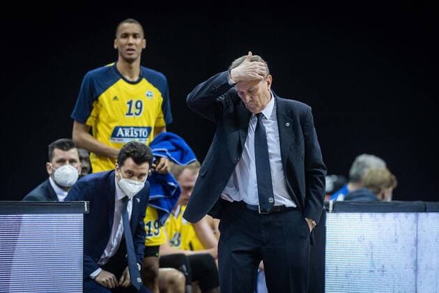 Basketball Berlin 22 04 2021 1 Bundesliga easyCredit BBL BBL season 2020 2021 Alba Berlin Basketball Löwen Braunschweig Aito Garcia Reneses Alba Berlin, coach