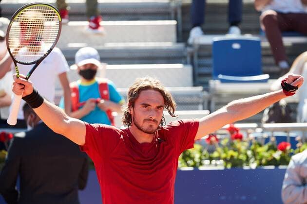 Greek tennis player Stefanos Tsitsipas celebrates after winning Canadian tennis player Felix Auger Aliassime during the Barcelona Open Banc Sabadell - Conde de Godo tournament quarterfinal match in Barcelona, Spain, 23 April 2021. Stefanos Tsitsipas vs Felix Auger Aliassime !ACHTUNG: NUR REDAKTIONELLE NUTZUNG!  Copyright: xAlejandroxGarcíax GRAFCAT2076 20210423-637547921062220169