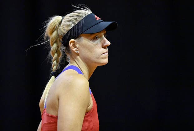 Doubles Angelique KERBER GER with Andrea PETKOVIC GER not in picture Kerber disappoints Tennis Ladies Porsche Cup Porsche Tennis Grand Prix GP Stuttgart 2021 Porsche Arena 23 04 2021 Porsche Tennis Grand Prix Stuttgart 2021