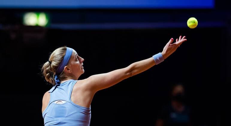 Mandatory Credit: Photo by Rob Prange Shutterstock (11864530av) Petra Kvitova of the Czech Republic in action during the quarter-finals at the 2021 Porsche Tennis Grand Prix WTA, Tennis Damen 500 tournament Porsche Tennis Grand Prix, Tennis, Stuttgart, Germany - 23 Apr 2021 Porsche Tennis Grand Prix, Tennis, Stuttgart, Germany - 23 Apr 2021  Copyright: xRobxPrange Shutterstockx 11864530av