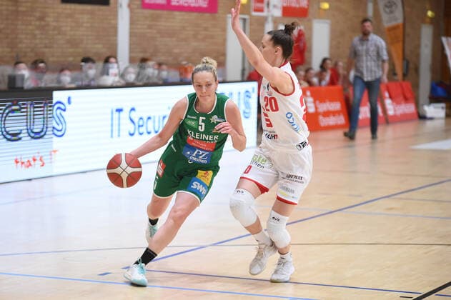 Play offs DBBL 20 21 GiroLive Panthers Osnabrück Rutronik Stars Keltern on 23 04 2021 in the OSC Hall in Osnabrück Milica Deura Keltern in a duel with Kata Takacs Osnabrück BK