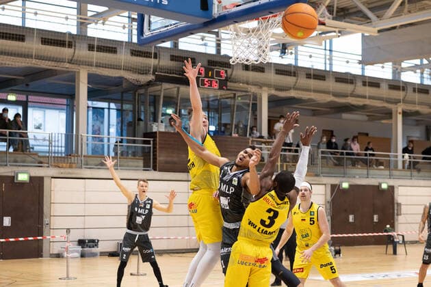Kevin Wohlrath Kirchheim Knights, 22 Sa eed Nelson MLP Academics Heidelberg, 1 Richard Williams Jr Kirchheim Knights, 3 ¨¨¨Kirchheim Knights MLP Academics Heidelberg, 2 Basketball, Bundesliga, Pro A, Barmer 2 Basketball, Playoffs 3 game day group stage , season 2020 2021, 23 04 2021, ¨¨ Kirchheim Knights MLP Academics Heidelberg , Basketball, 2 Bundesliga, Barmer 2 Basketball, Playoffs, 3 game day group stage , season 2020 2021, 23 04 2021 Kirchheim unter Teck. Copyright: xNinaxSander xEibnerxPressefotoxIx EP_NSR