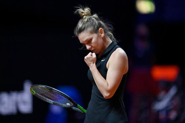 Simona Halep ROU jubilant about winning point Quarterfinal Tennis Women Porsche Cup Porsche Tennis Grand Prix GP Stuttgart 2021 Porsche Arena 23 04 2021 Porsche Tennis Grand Prix Stuttgart 2021
