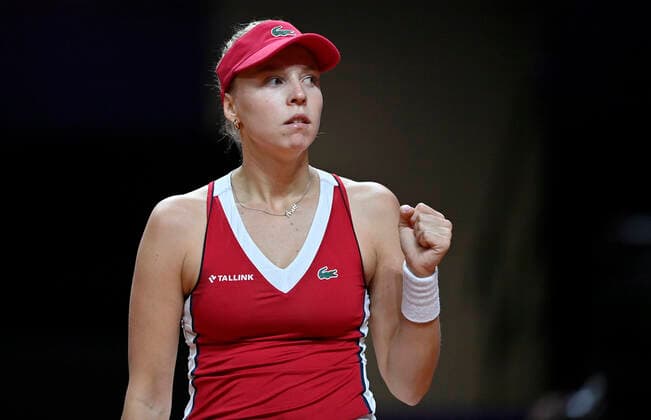 Anett Kontraveit EST action jubilant over point win quarterfinal tennis women Porsche Cup Porsche Tennis Grand Prix GP Stuttgart 2021 Porsche Arena 23 04 2021 Porsche Tennis Grand Prix Stuttgart 2021