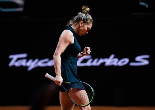 Mandatory Credit: Photo by Rob Prange Shutterstock (11864530ct) Simona Halep of Romania in action during the quarter-final at the 2021 Porsche Tennis Grand Prix WTA, Tennis Damen 500 tournament Porsche Tennis Grand Prix, Tennis, Stuttgart, Germany - 23 Apr 2021 Porsche Tennis Grand Prix, Tennis, Stuttgart, Germany - 23 Apr 2021  Copyright: xRobxPrange Shutterstockx 11864530ct