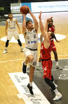 Patrick Spencer Towers vs Felix Hoffmann Basketball Men Bundesliga on Fri 23 04 2021 Hamburg Towers s Oliver Würzburg