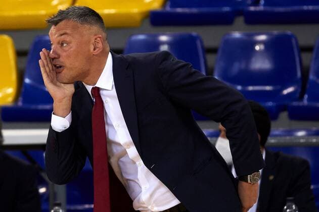 FC Barcelona, Barca s head coach Sarunas Jasikevicius reacts during a Euroleague basketball match between FC Barcelona and Zenit Saint Petersburg at Palau Blaugrana in Barcelona, Spain, 23 April 2021. FC Barcelona vs Zenit Saint Petersburg !ACHTUNG: NUR REDAKTIONELLE NUTZUNG!  Copyright: xAlejandroxGarciax GRAF1123 20210423-637548139251750854