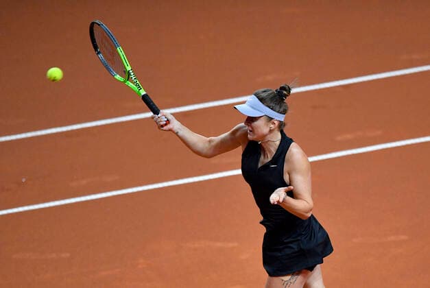 Elina Svitolina Jelina Svitolina UKR Action Semifinals Tennis Women Porsche Cup Porsche Tennis Grand Prix GP Stuttgart 2021 Porsche Arena 24 04 2021 Porsche Tennis Grand Prix Stuttgart 2021
