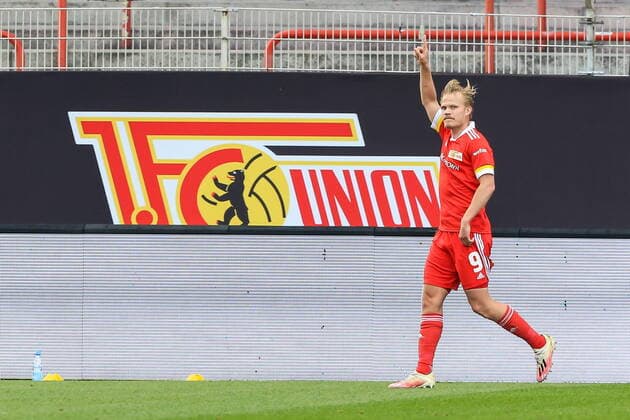 Bilder des Jahres 2021, Sport 04 April Sport Themen der Woche KW16 Sport Bilder des Tages GER, Union Berlin vs SV Werder Bremen 24.04.2021, Alte Foersterei, Berlin, GER, Union Berlin vs SV Werder Bremen, im Bild Jubel nach dem 3:0 Joel Pohjanpalo (1. FC Union Berlin 9) *** GER, Union Berlin vs SV Werder Bremen 24 04 2021, Alte Foersterei, Berlin, GER, Union Berlin vs SV Werder Bremen, pictured cheering after the 3 0 Joel Pohjanpalo 1 FC Union Berlin 9 nordphoto.GmbHxx xnordphotoxGmbH nph00076