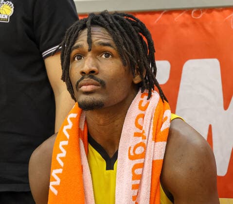Jaleen Smith Ludwigsburg 3 injured foot, JobStairs GIESSEN 46ers vs, MHP Riesen Ludwigsburg, Basketball, Basketball Bundesliga, 30 Spieltag, 24 04 2021, JobStairs GIESSEN 46ers vs, MHP Riesen Ludwigsburg, Basketball, Basketball Bundesliga, 30 Spieltag, 24 04 2021, Photo EIBNER Joerg Niebergall Giessen Copyright: xJoergxNiebergall Eibner-Pressefox EP_JNL