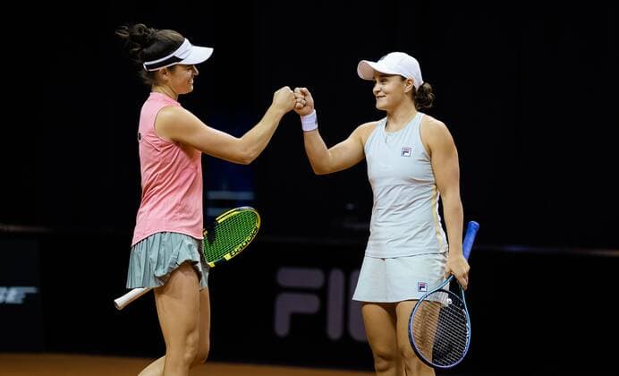 Mandatory Credit: Photo by Rob Prange Shutterstock (11864531ay) Ashleigh Barty of Australia & Jennifer Brady of the United States in action during the doubles semi-final of the 2021 Porsche Tennis Grand Prix WTA, Tennis Damen 500 tournament Porsche Tennis Grand Prix, Tennis, Stuttgart, Germany - 24 Apr 2021 Porsche Tennis Grand Prix, Tennis, Stuttgart, Germany - 24 Apr 2021  Copyright: xRobxPrange Shutterstockx 11864531ay